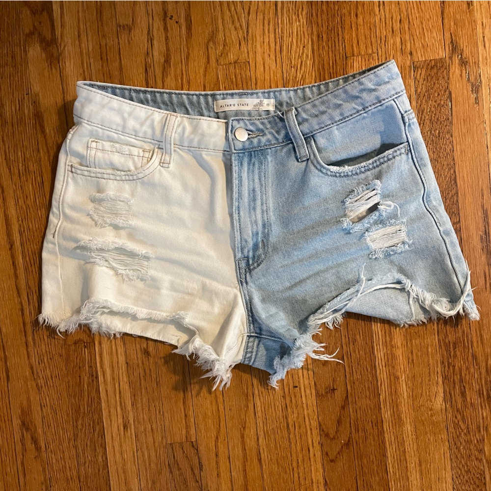 Altar’d State Jean Shorts size Medium